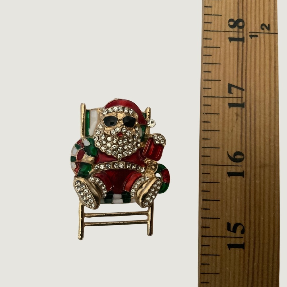 Christmas Santa Claus Beach Chair Rhinestone Enamel Brooch Pin Gold Tone 2 Inch - Picture 2 of 4